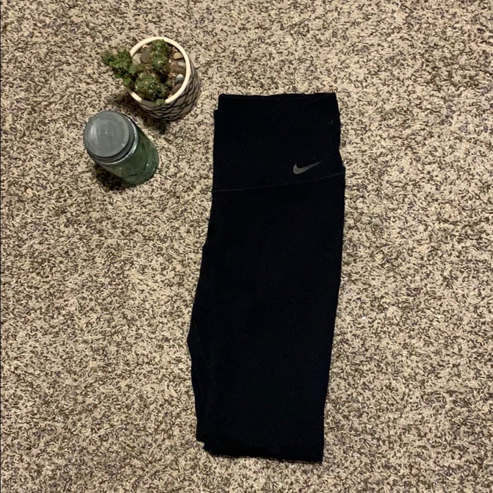 Nike High Waisted Compression Leggings